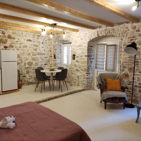 Zaira'S Apartment Corfu Town Exterior photo