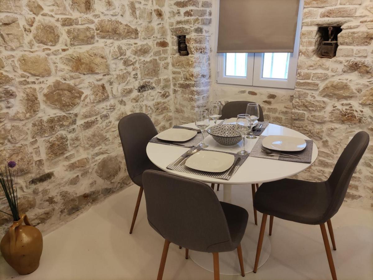 Zaira'S Apartment Corfu Town Exterior photo